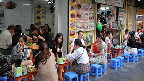 Nhiều Người Việt Thích Ăn Ngoài, Đi Cà Phê Mỗi Tuần
